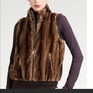 St John fur zip front vest